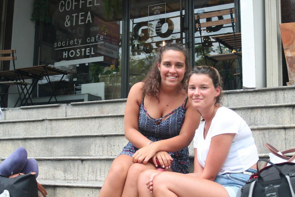 Good One Poshtel & Cafe Bar Hostel Bangkok Exterior photo