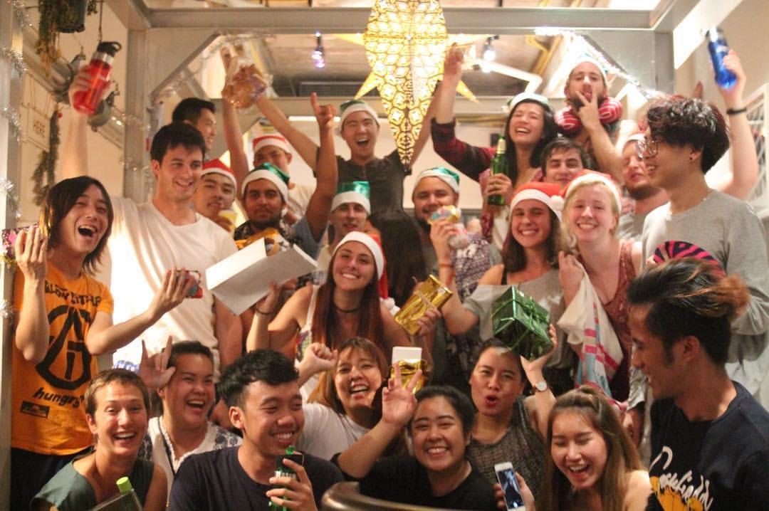 Good One Poshtel & Cafe Bar Hostel Bangkok Exterior photo